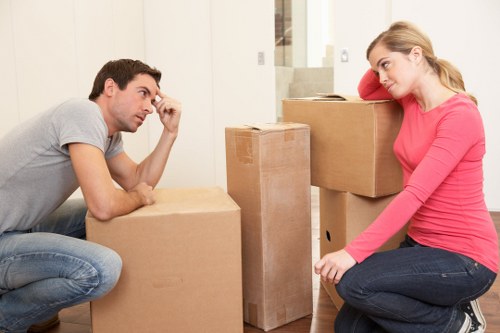 Reviewing a Bullscross Storage complaint with records and communication